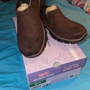 Sketchers brown mules